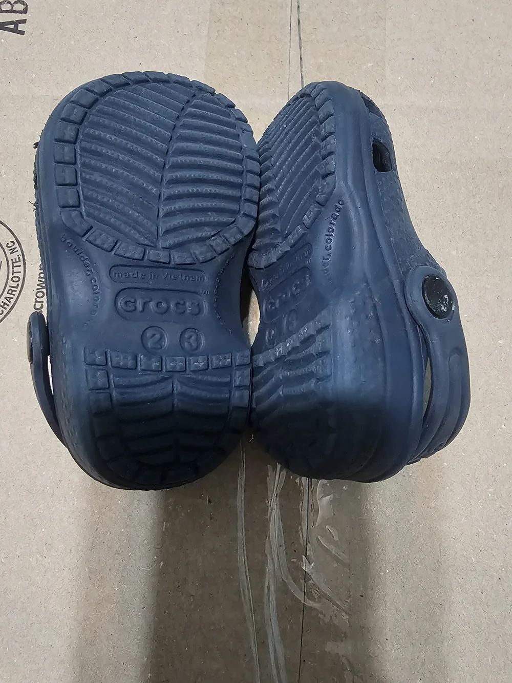 CROCS classic ventilated